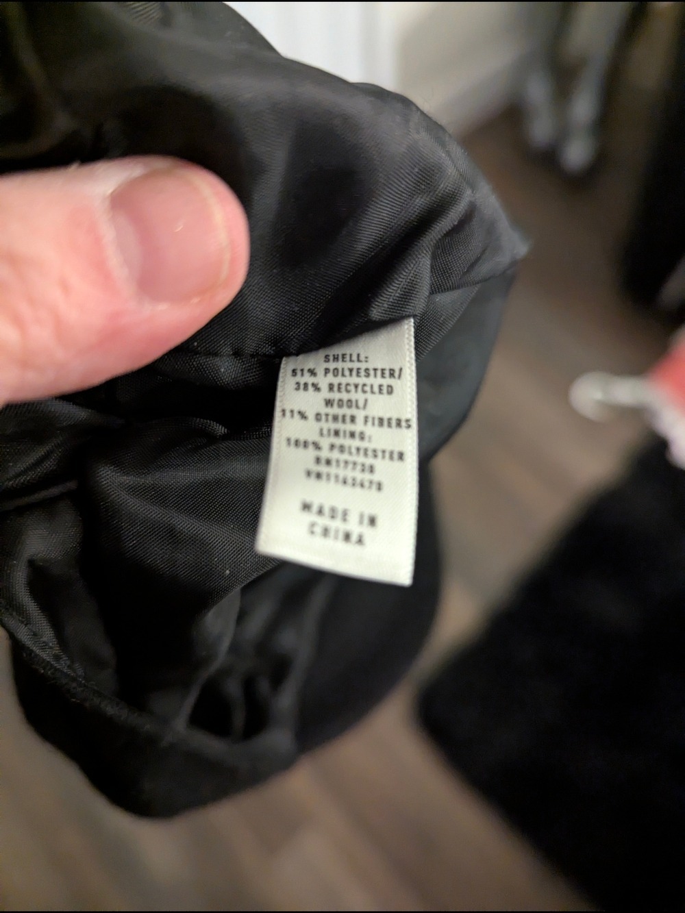 Black Newsboy Cap with Side Buckle - Picture 5 of 6